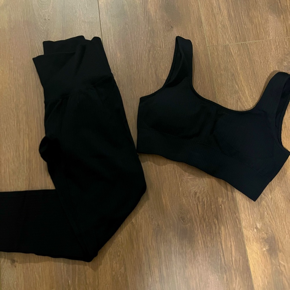 YOGA SET two piece ribbed seamless leggings & padded bra